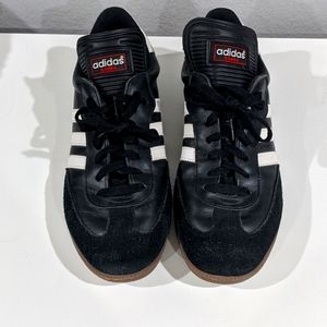 Men's Adidas samba shoes